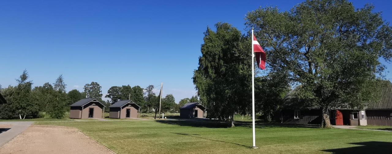 Campsite Girti Bernāti Exteriér fotografie